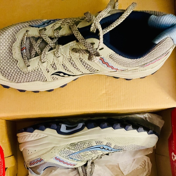 Brand New Women’s Saucony Excursio TR12 Trail Running Shoes - Picture 4 of 10